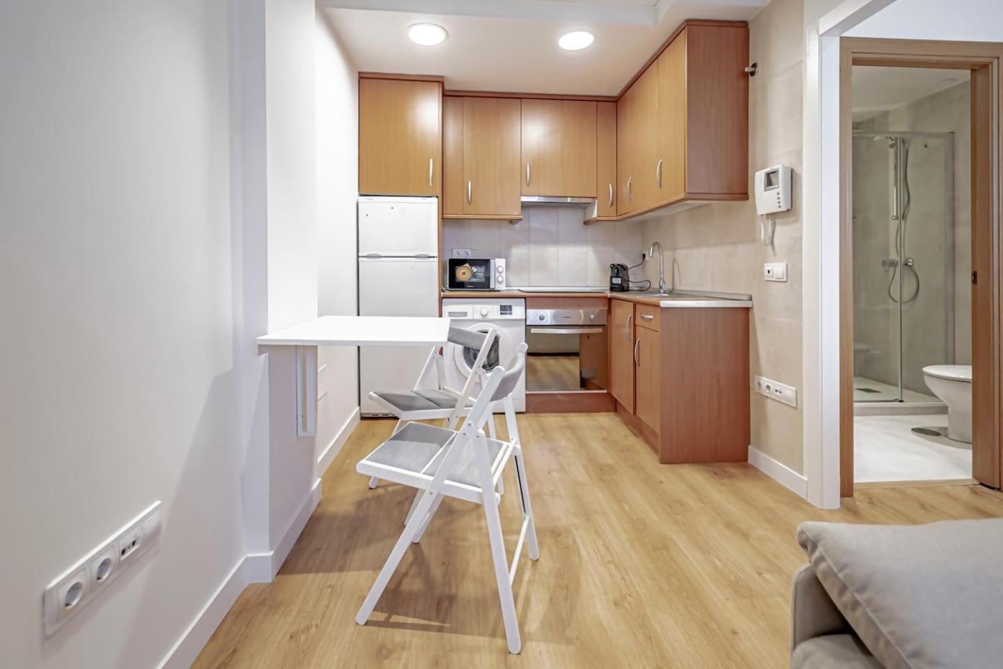 Apartamentos Noviembre Madrid Luaran gambar
