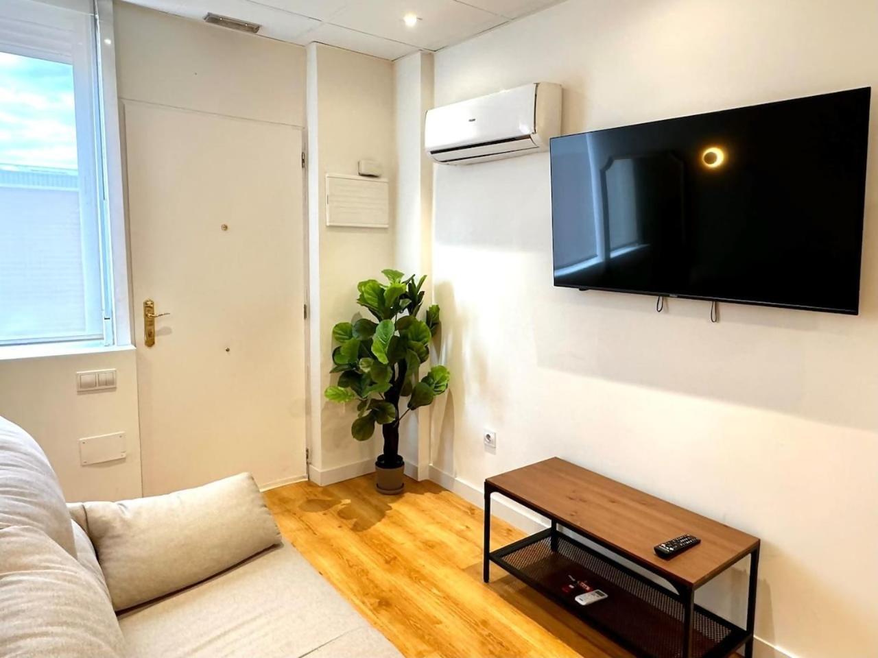 Apartamentos Noviembre Madrid Luaran gambar
